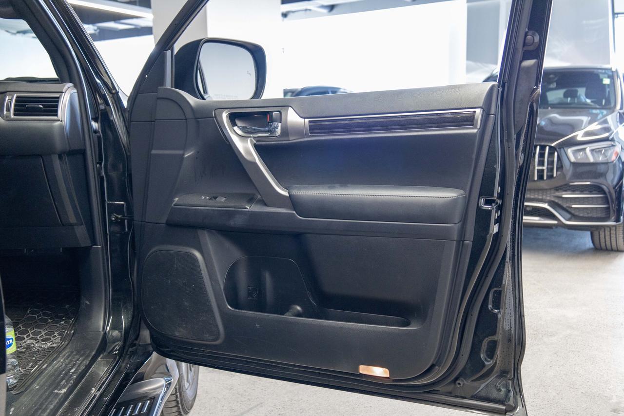 2023 Lexus GX 460 Executive New Brakes New Tires Safety Certifi Photo