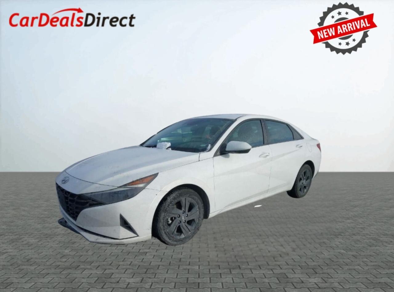 2023 Hyundai Elantra SEL/Lane Depart/ Blind Spot Assist/CarPlay/Adaptiv Photo