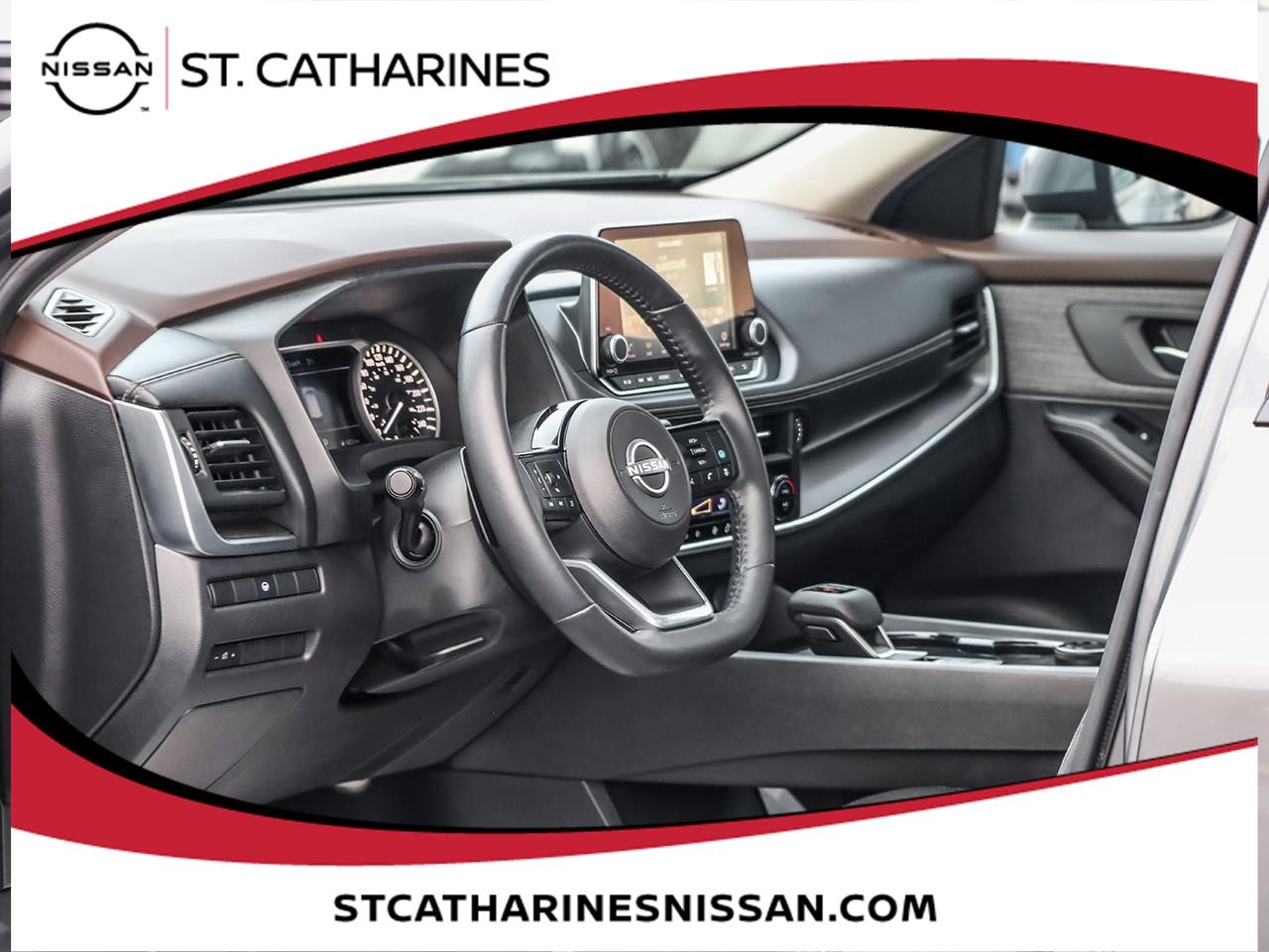 2023 Nissan Rogue SV MOONROOF Photo