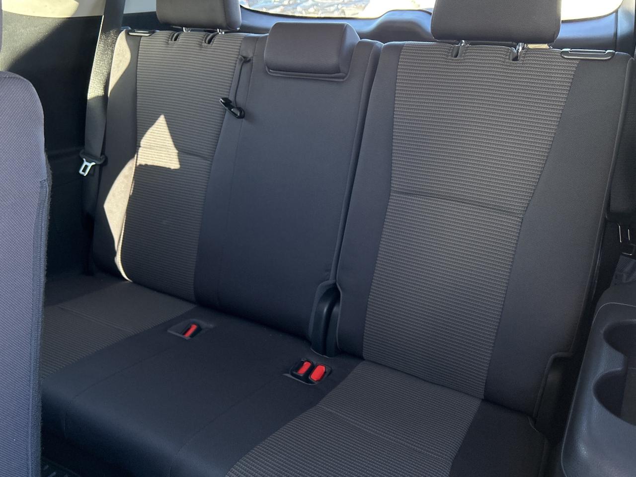 2020 Toyota Highlander Hybrid LE  CarPlay Power tailgate H.Seats 8 Pass Photo