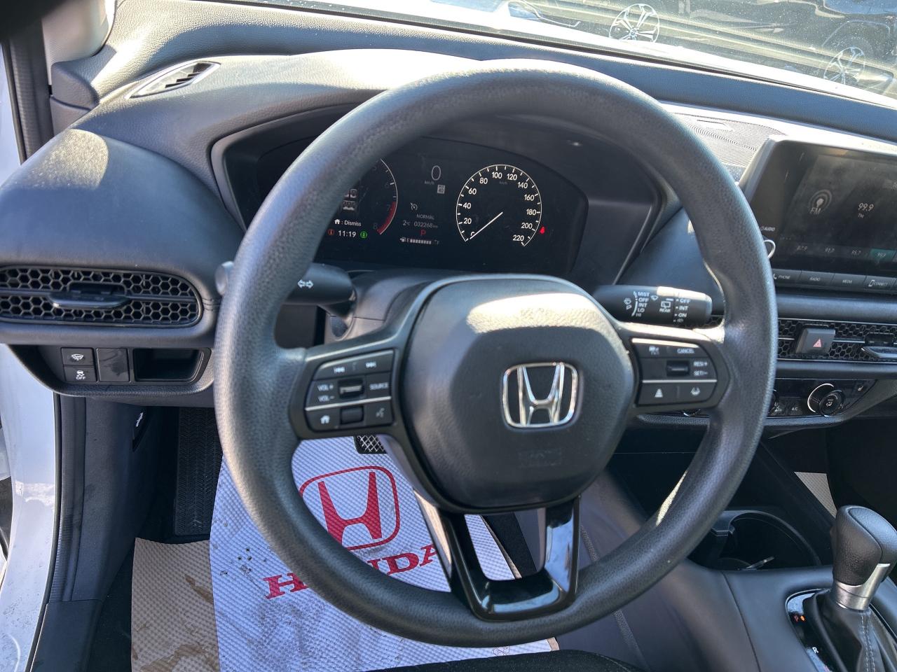 2024 Honda HR-V LX-B FWD CarPlay Honda Sensing Heated Seats Photo