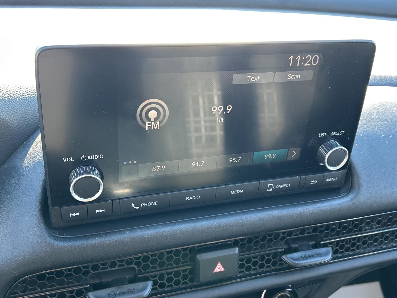 2024 Honda HR-V LX-B FWD CarPlay Honda Sensing Heated Seats Photo