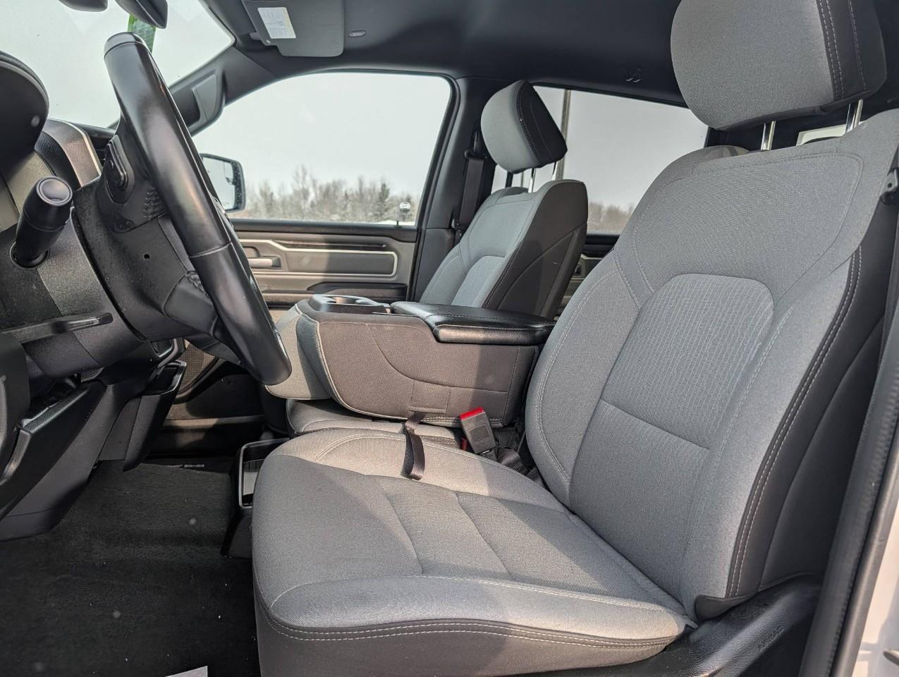 2023 RAM 1500 Big Horn NO ACCIDENTS / LOCAL TRADE Photo