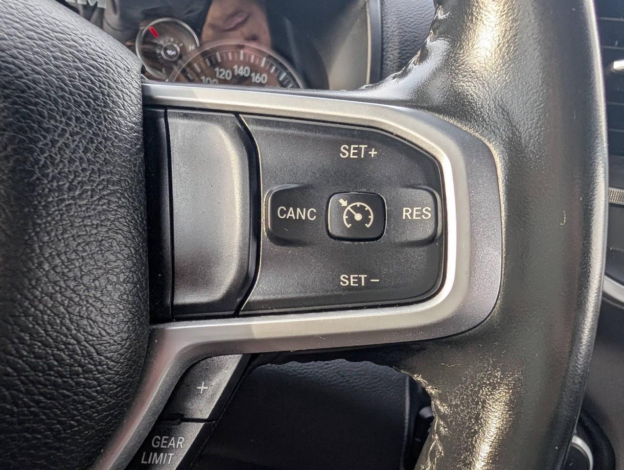 2023 RAM 1500 Big Horn NO ACCIDENTS / LOCAL TRADE Photo