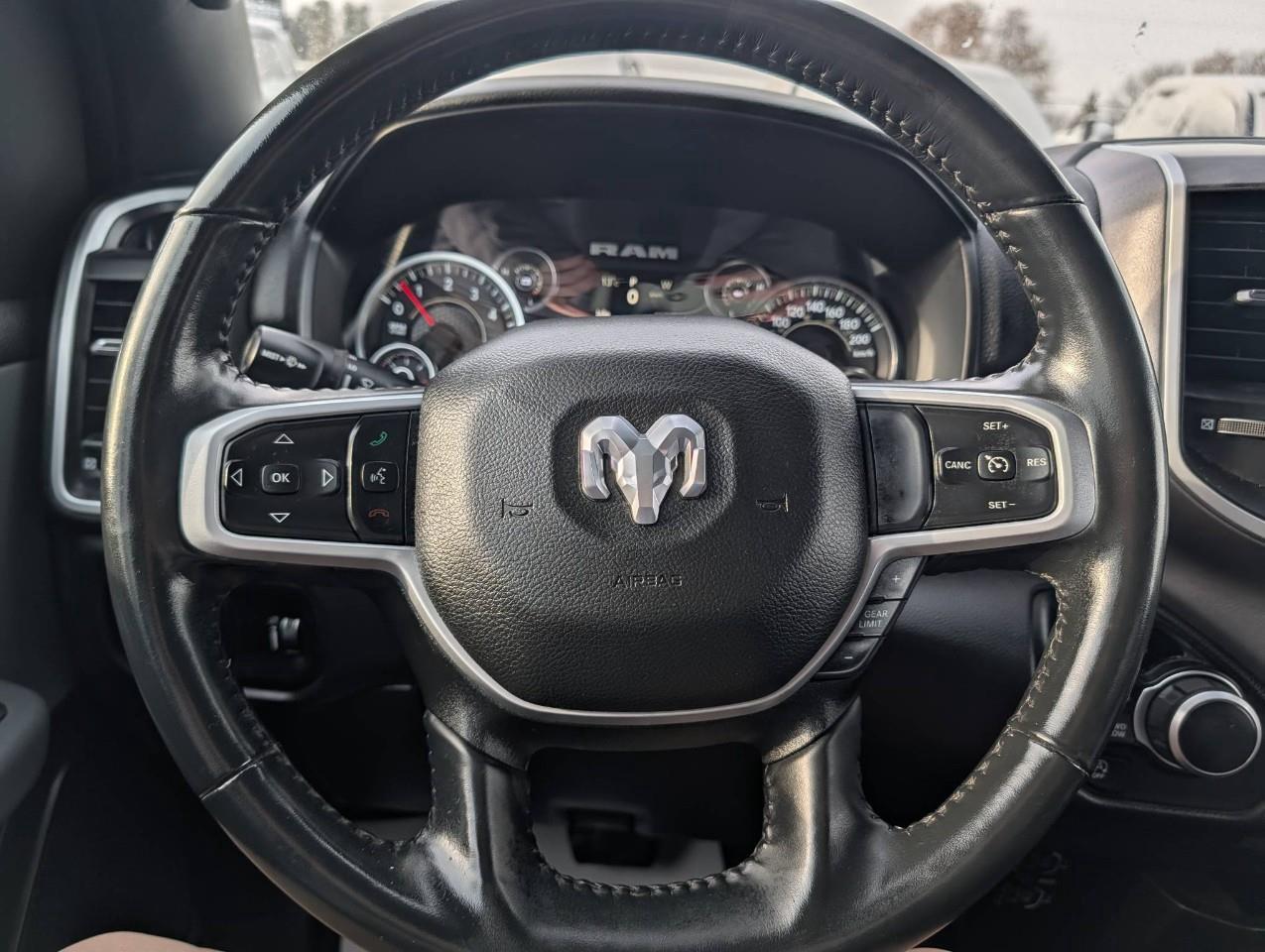 2023 RAM 1500 Big Horn NO ACCIDENTS / LOCAL TRADE Photo