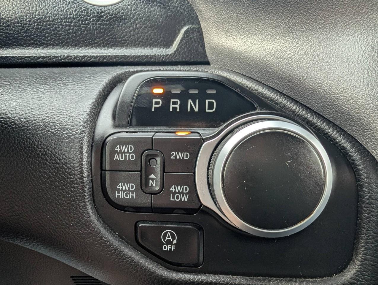 2023 RAM 1500 Big Horn NO ACCIDENTS / LOCAL TRADE Photo