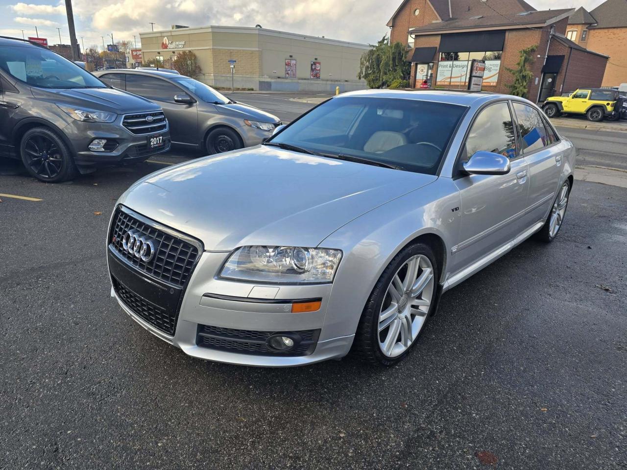 2007 Audi S8 4DR SDN Photo