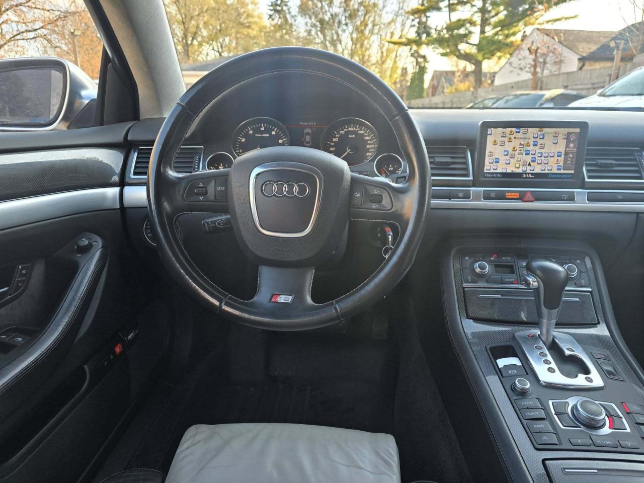 2007 Audi S8 4DR SDN Photo