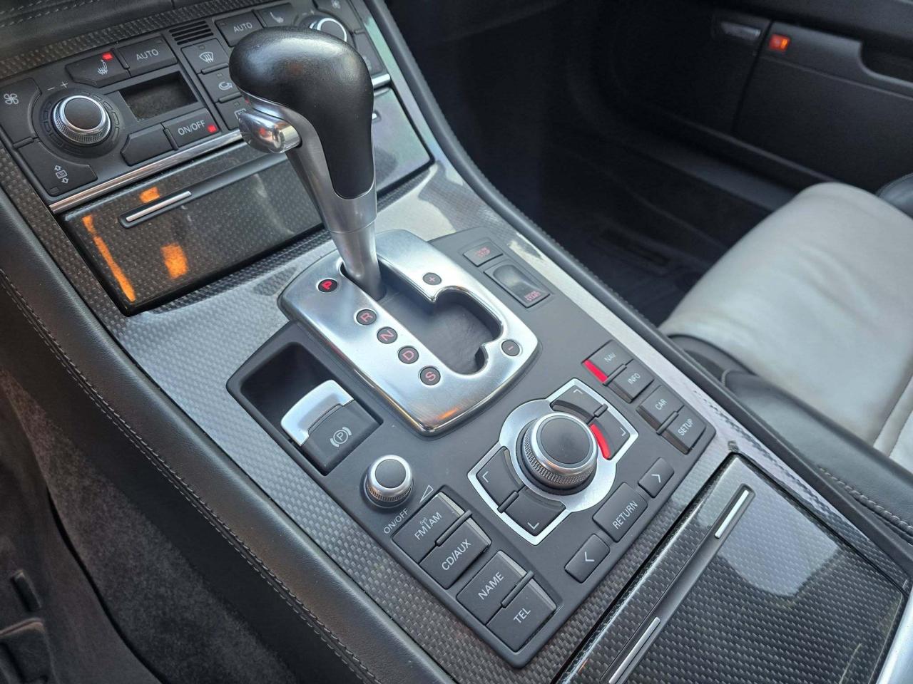 2007 Audi S8 4DR SDN Photo