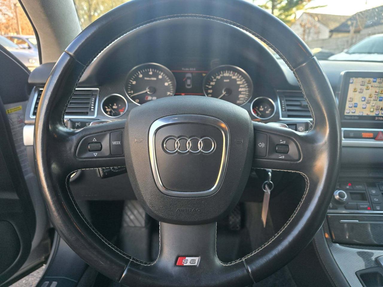 2007 Audi S8 4DR SDN Photo