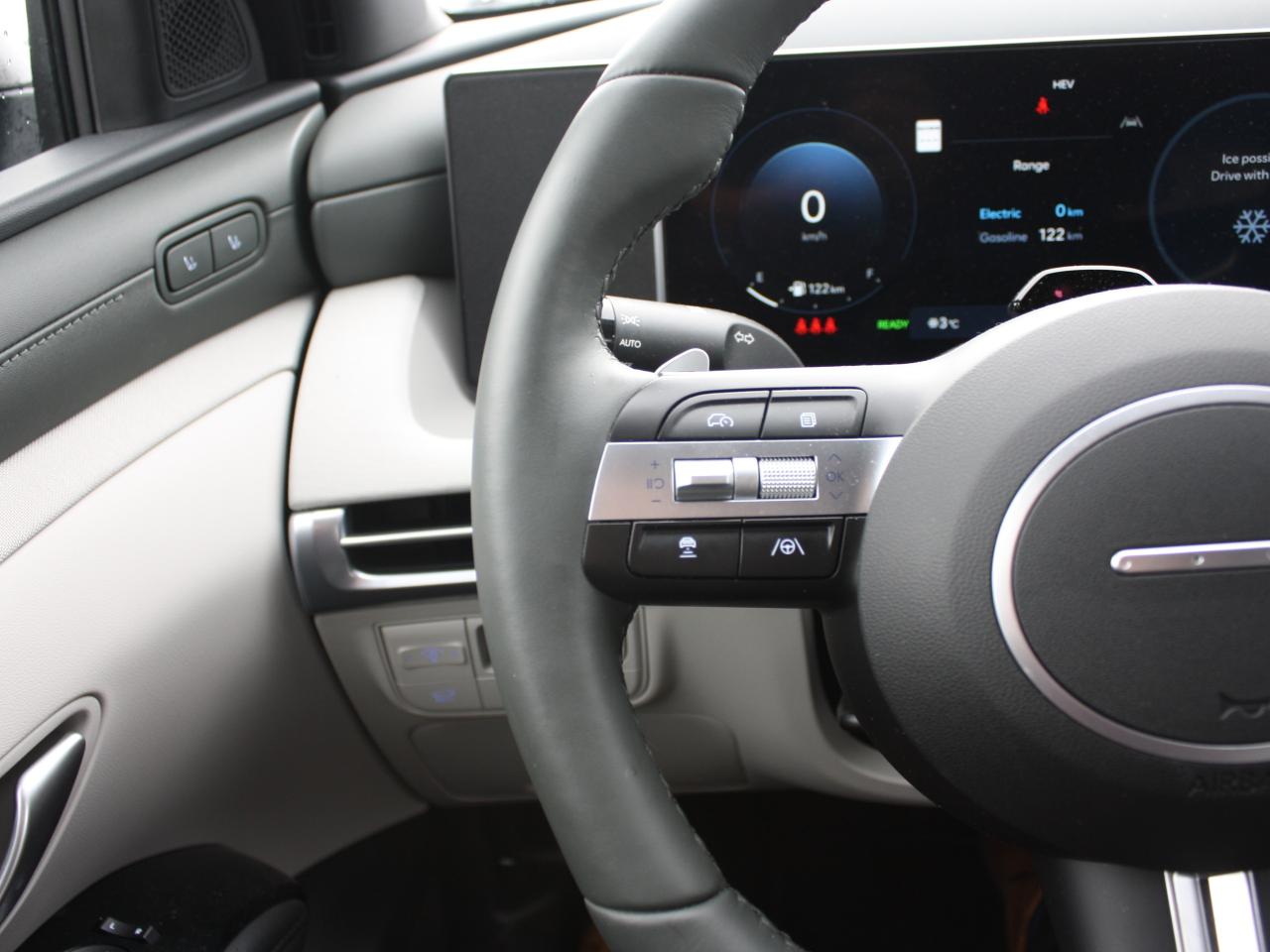 2025 Hyundai Tucson Plug-In Hybrid  Photo