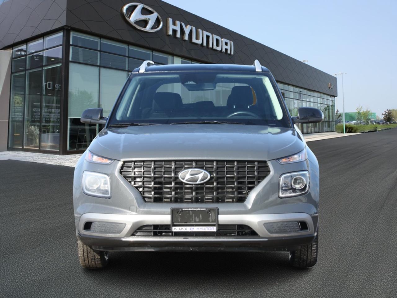 2023 Hyundai Venue Preferred IVT w-Two-Tone Photo