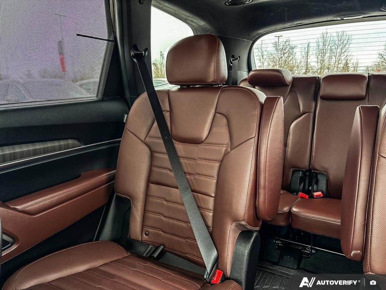 2023 Kia Telluride SX   7 Passenger   Captain's Chairs   Navigation Photo