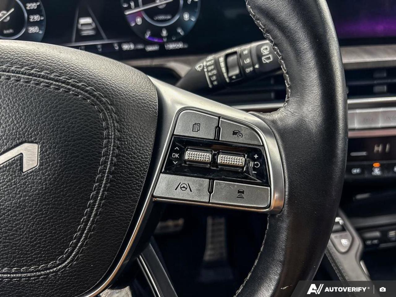 2023 Kia Telluride SX   7 Passenger   Captain's Chairs   Navigation Photo