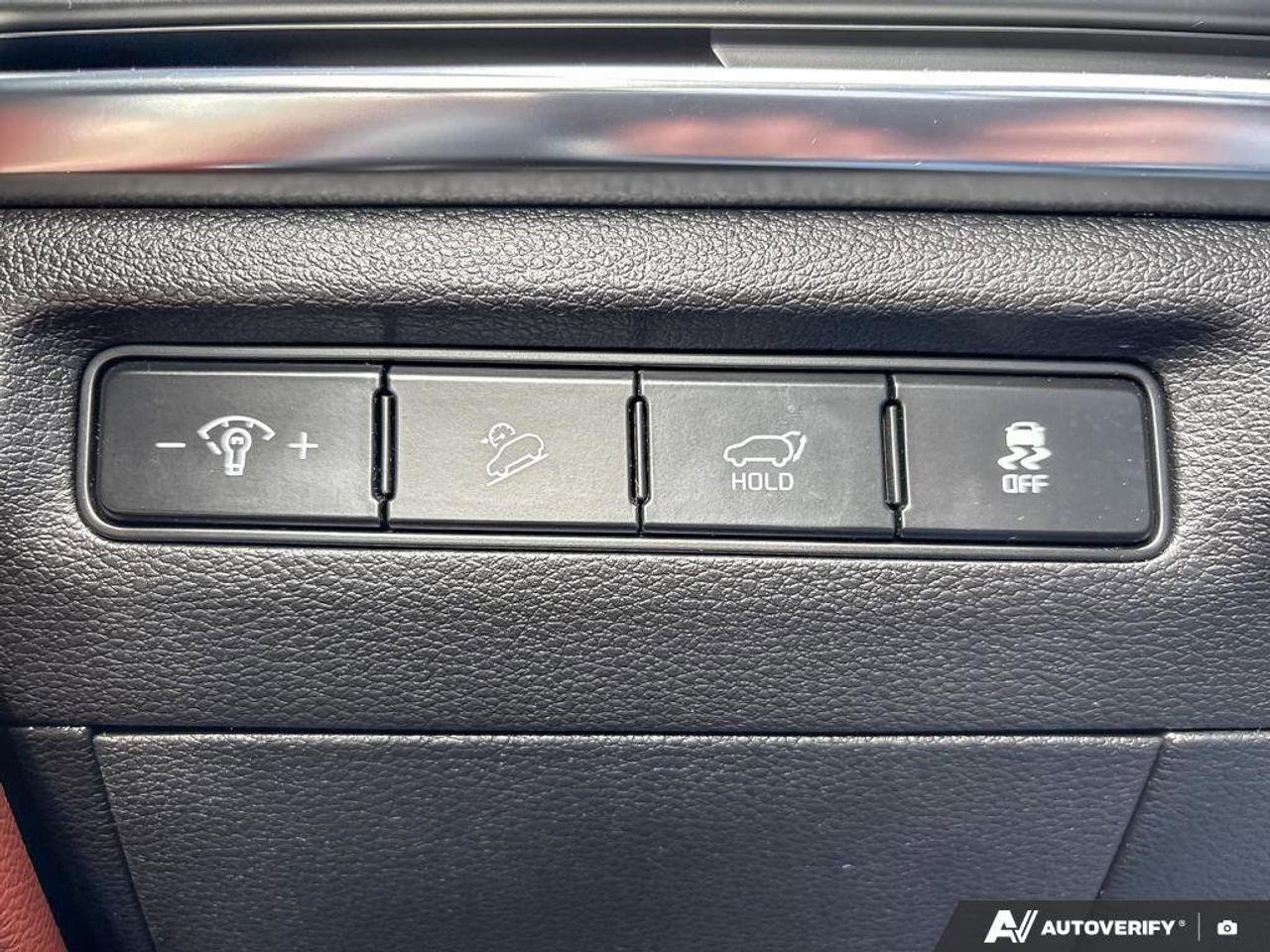2023 Kia Telluride SX   7 Passenger   Captain's Chairs   Navigation Photo