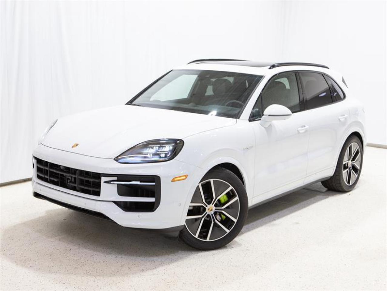 2024 Porsche Cayenne S e-Hybrid AWD Photo0