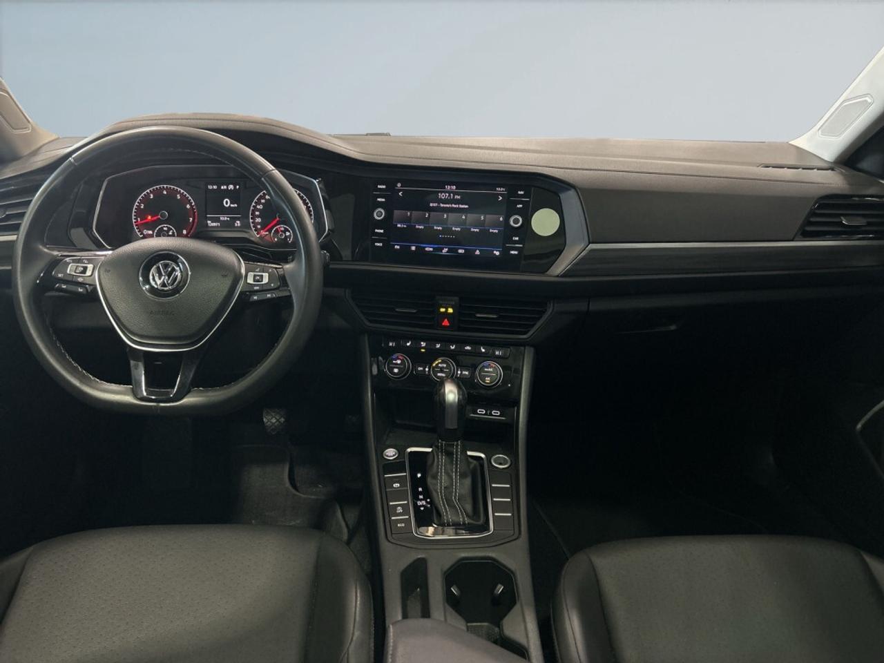 2021 Volkswagen Jetta Highline / NAV / Sunroof / Leather / CarPlay / Cle Photo