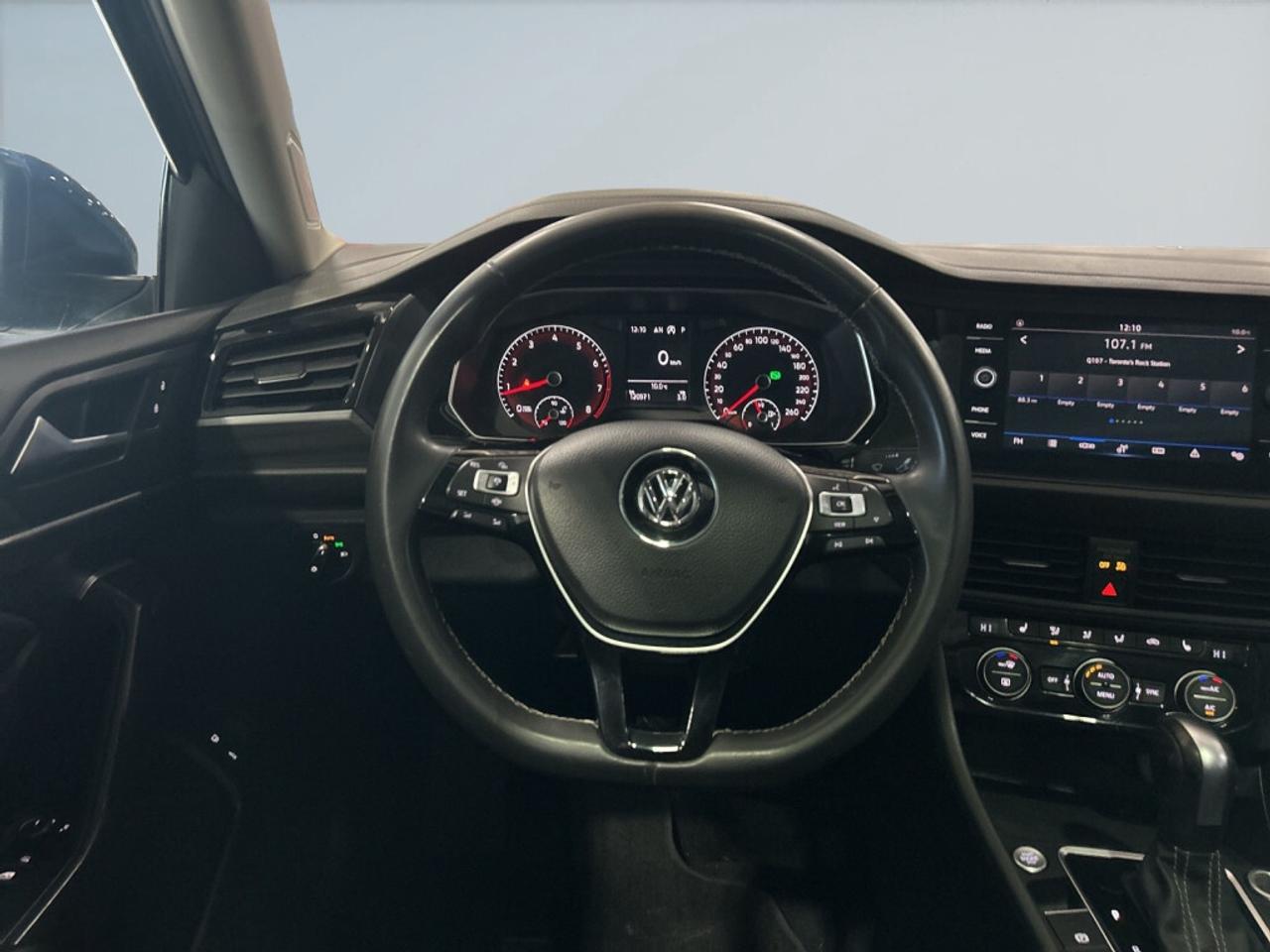 2021 Volkswagen Jetta Highline / NAV / Sunroof / Leather / CarPlay / Cle Photo