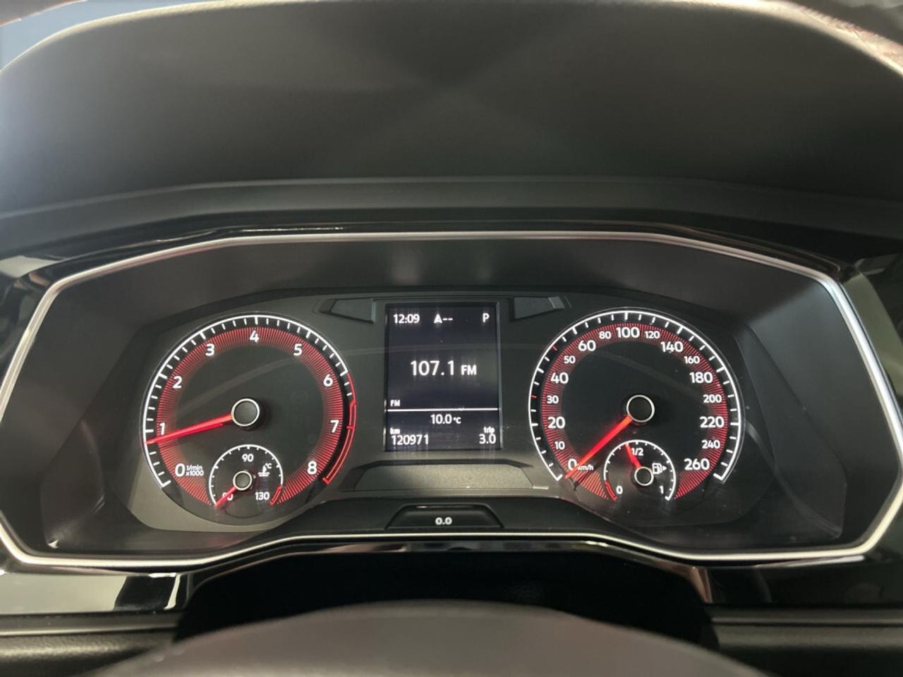 2021 Volkswagen Jetta Highline / NAV / Sunroof / Leather / CarPlay / Cle Photo