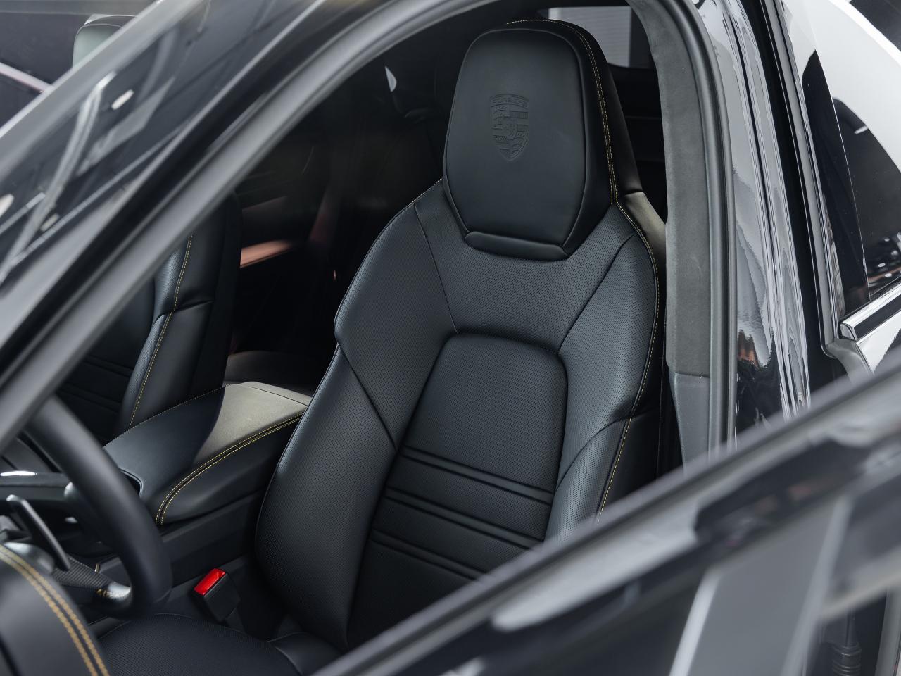 2025 Porsche Cayenne Turbo GT Coupe AWD Photo