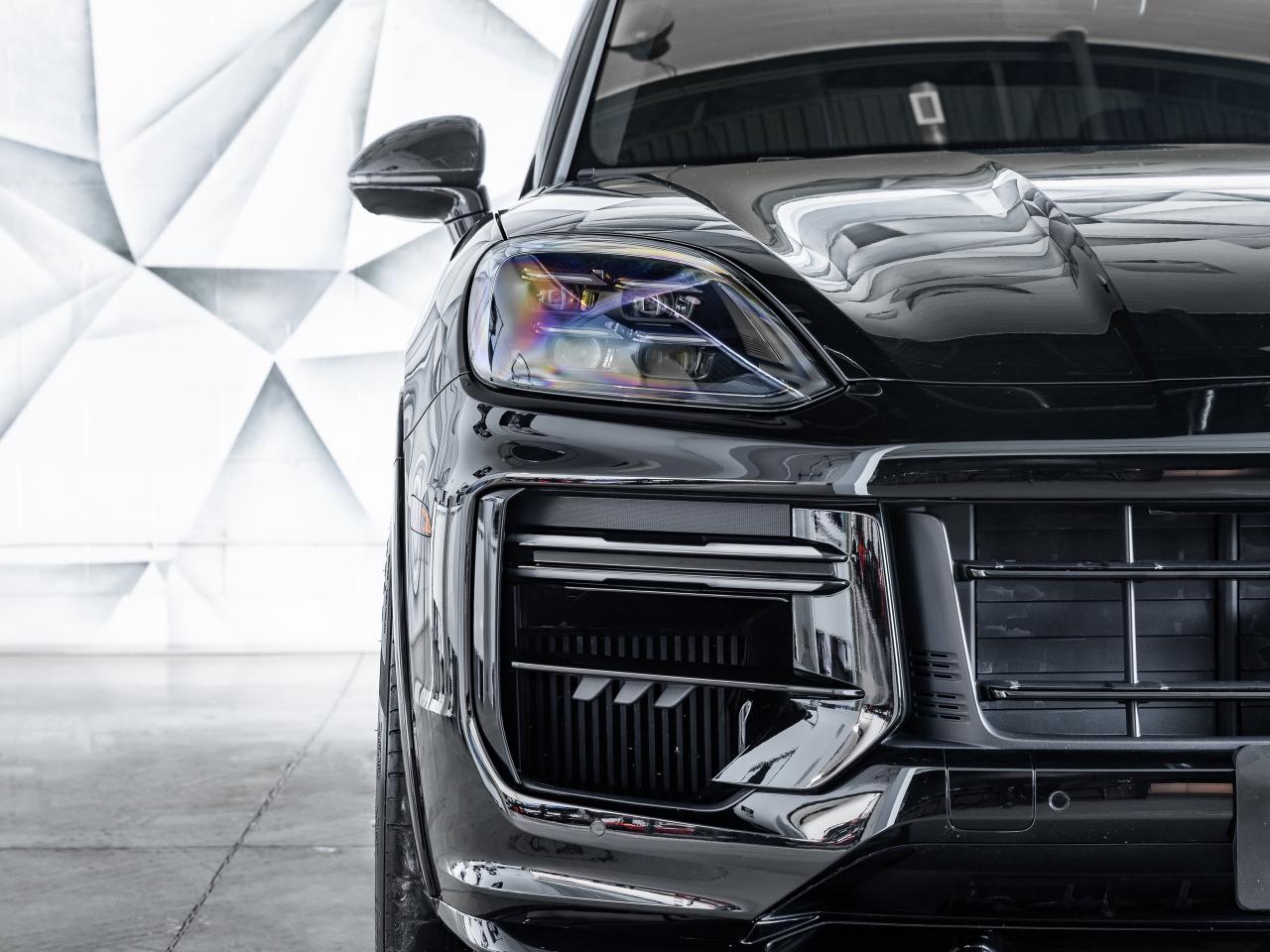 2025 Porsche Cayenne Turbo GT Coupe AWD Photo