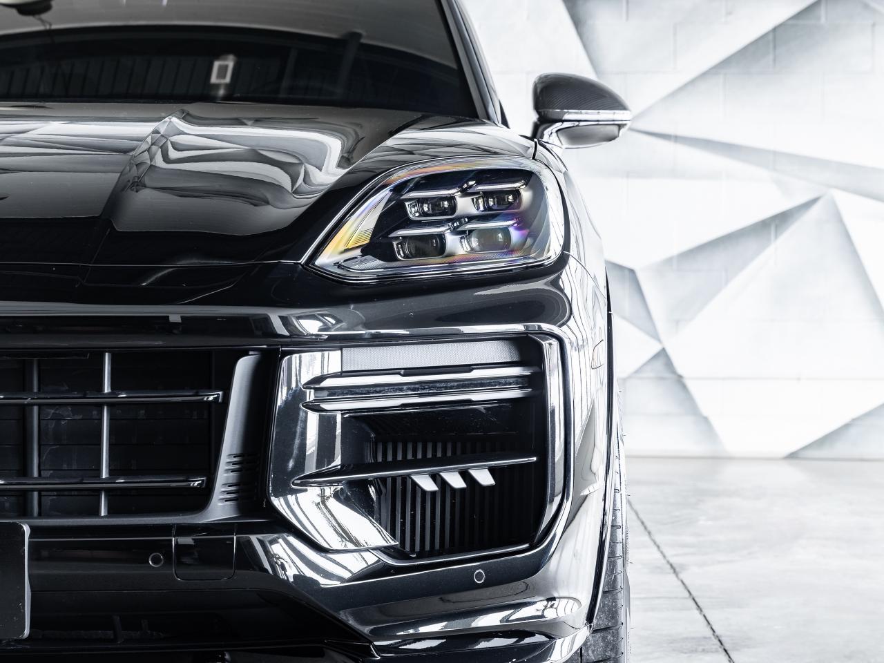 2025 Porsche Cayenne Turbo GT Coupe AWD Photo