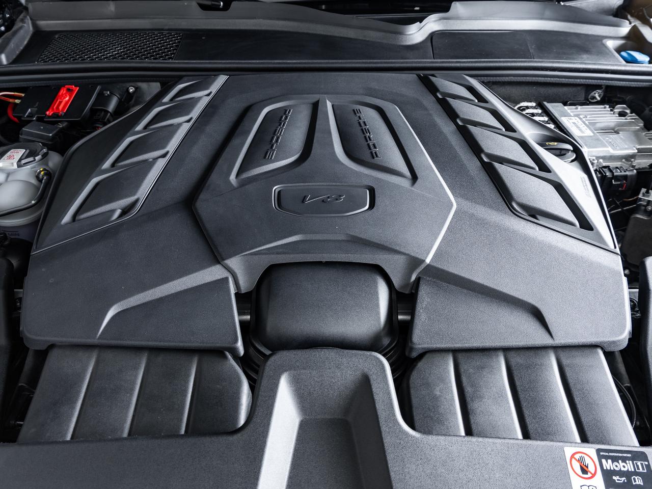 2025 Porsche Cayenne Turbo GT Coupe AWD Photo