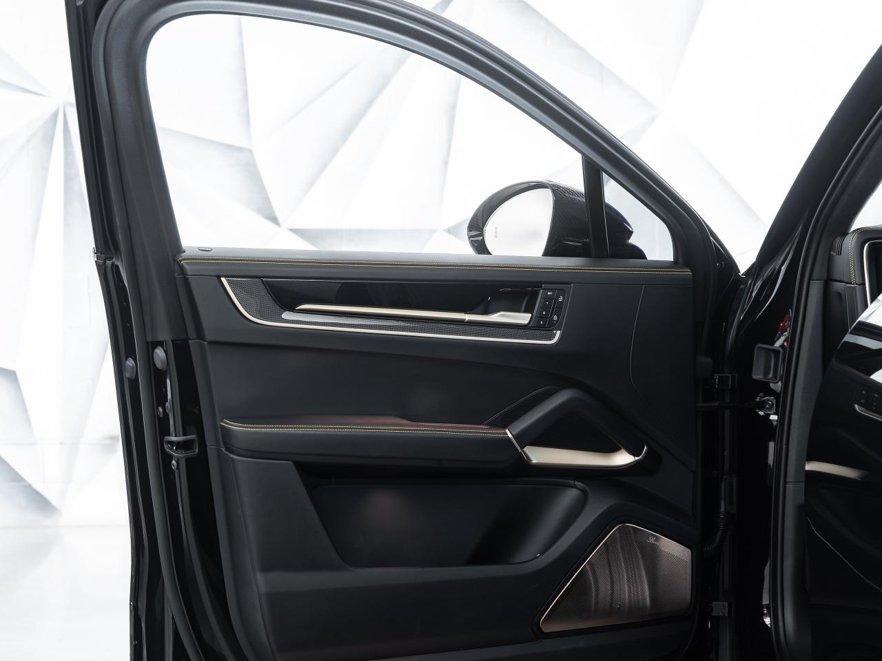 2025 Porsche Cayenne Turbo GT Coupe AWD Photo