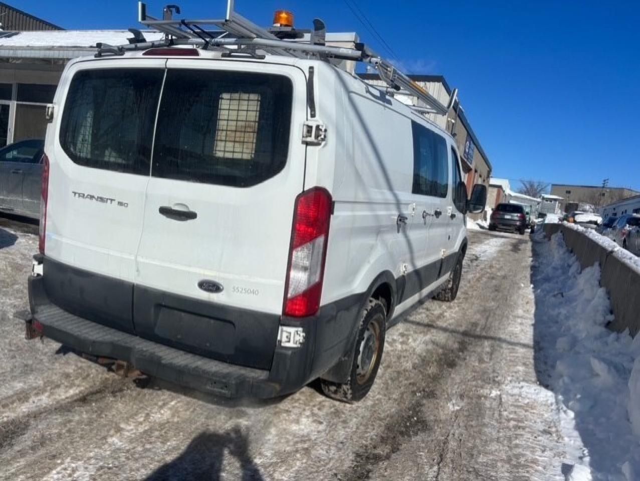 2015 Ford Transit Cargo Van T-150 *ONLY 40,000KM-1 OWNER-LADDER RACKS-SHELVES* Photo2