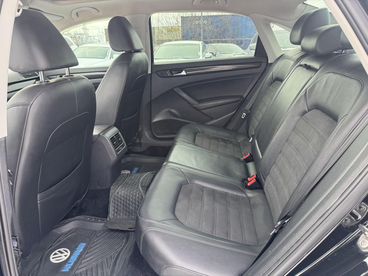 2013 Volkswagen Passat HIGHLINE Photo4