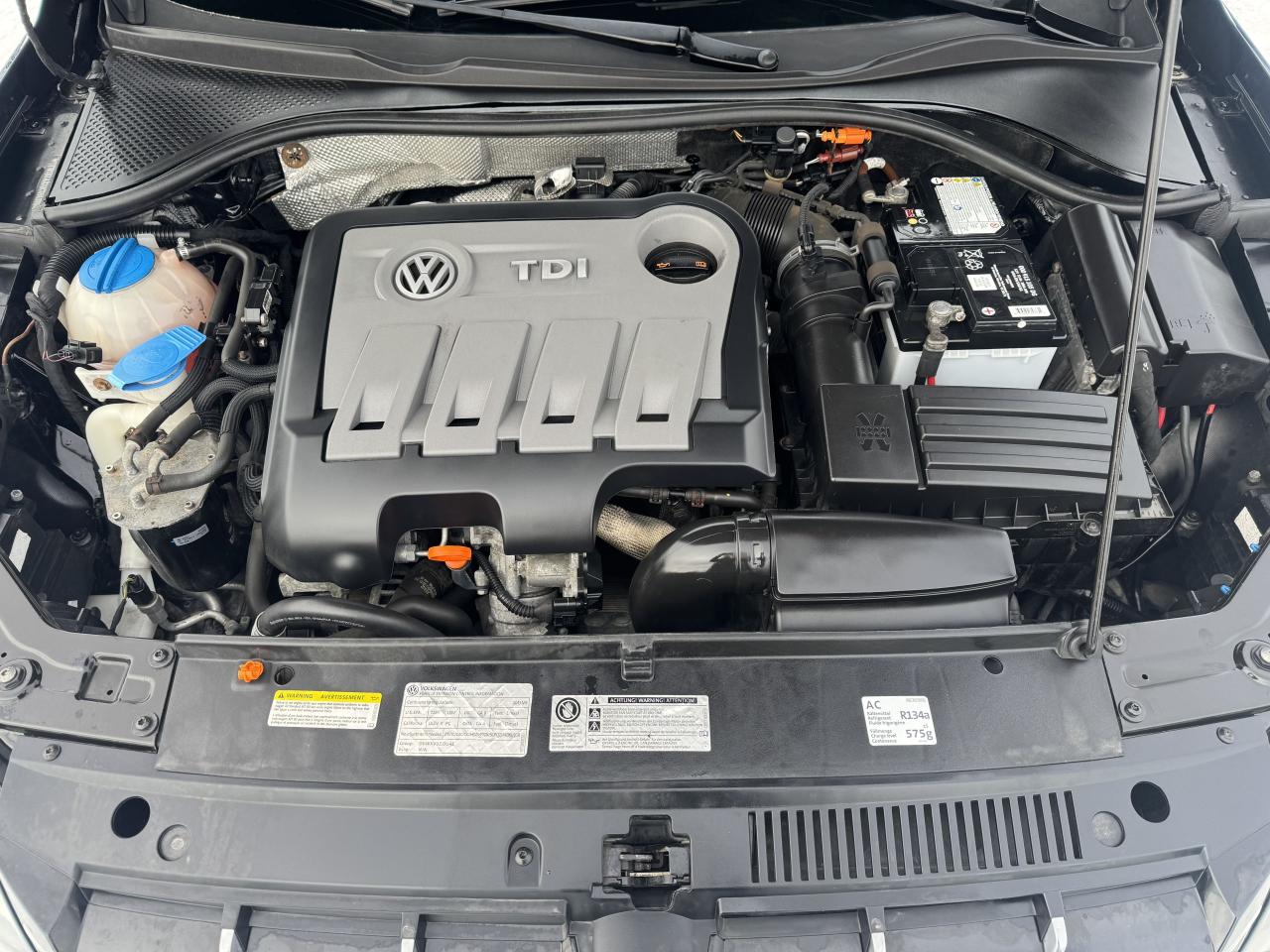 2013 Volkswagen Passat HIGHLINE Photo