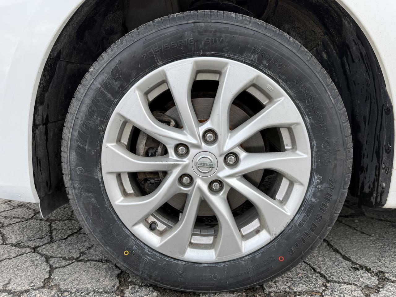 2017 Nissan Sentra S Photo