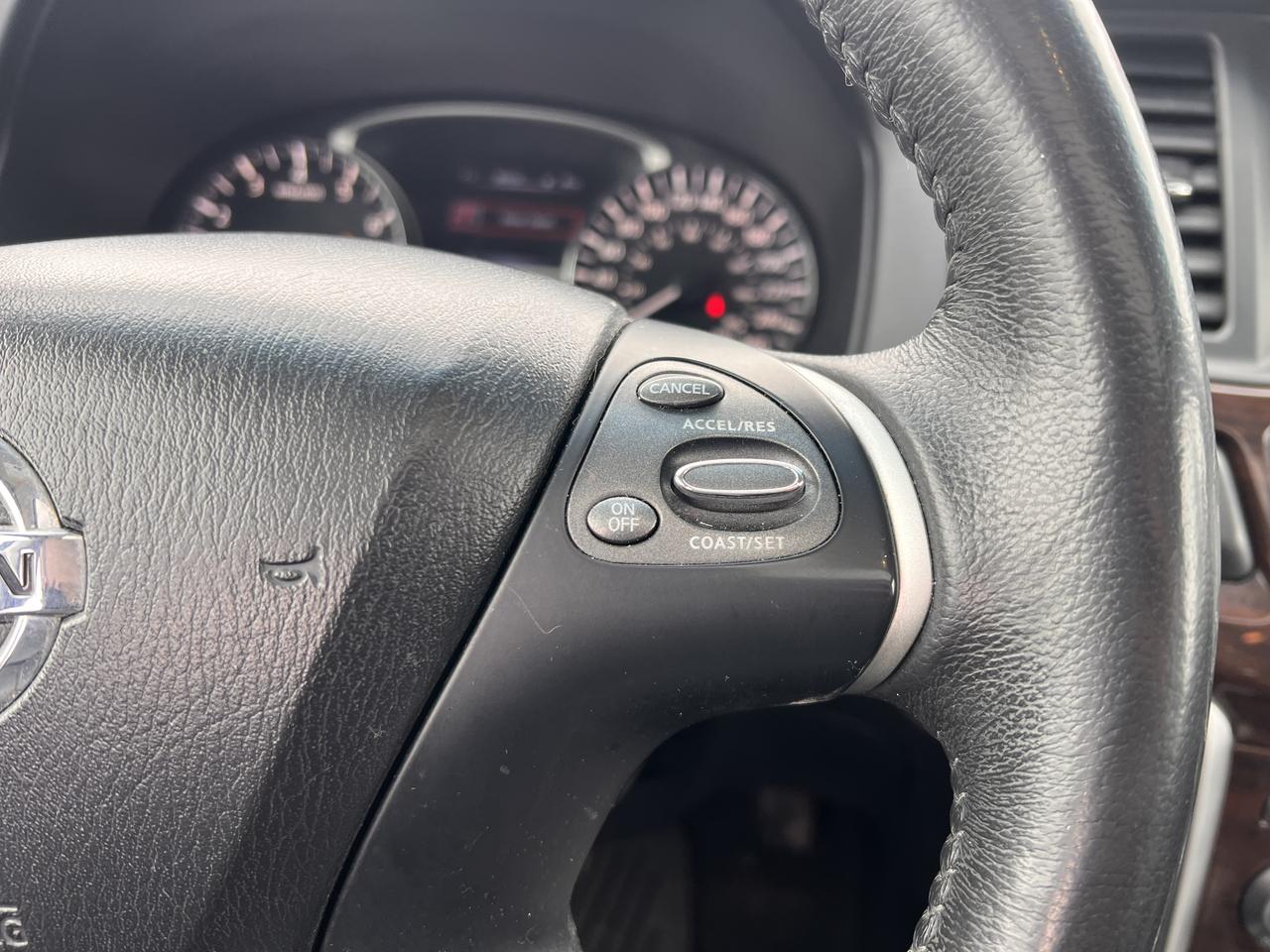 2015 Nissan Pathfinder PLATIUNUM 4WD FULLY LOADED Photo