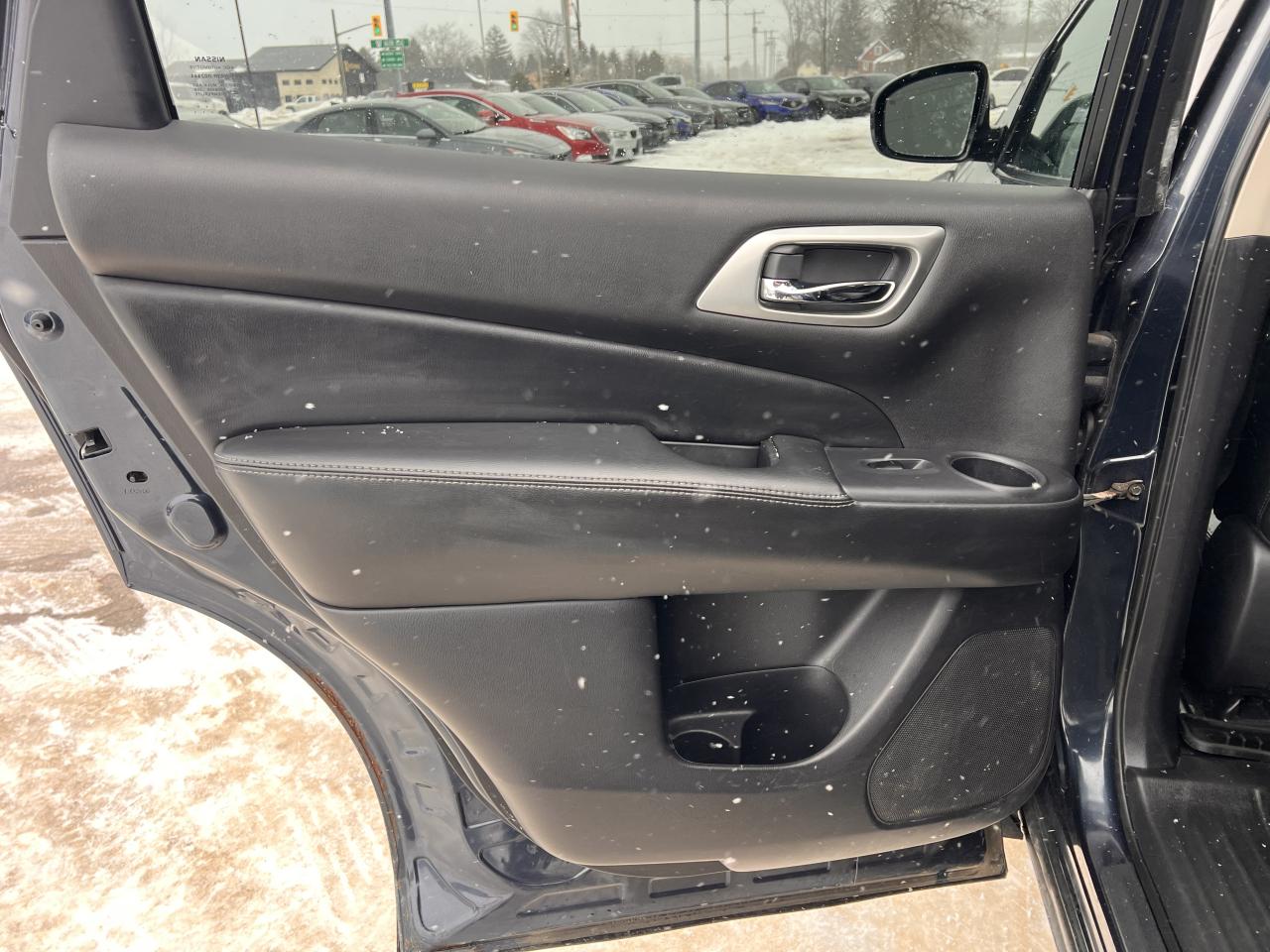 2015 Nissan Pathfinder PLATIUNUM 4WD FULLY LOADED Photo