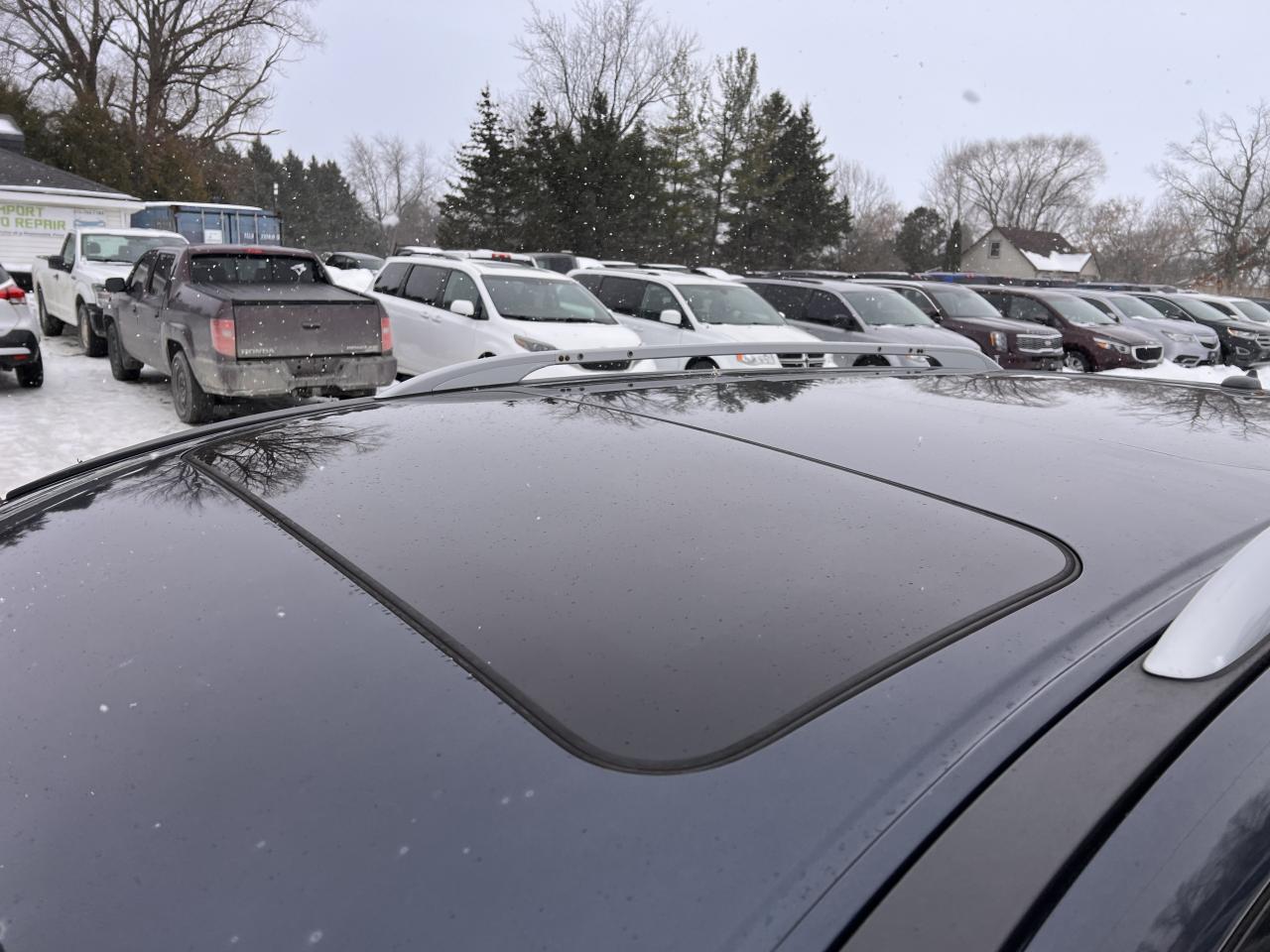 2015 Nissan Pathfinder PLATIUNUM 4WD FULLY LOADED Photo