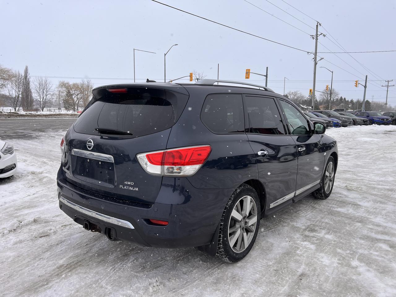 2015 Nissan Pathfinder PLATIUNUM 4WD FULLY LOADED Photo2