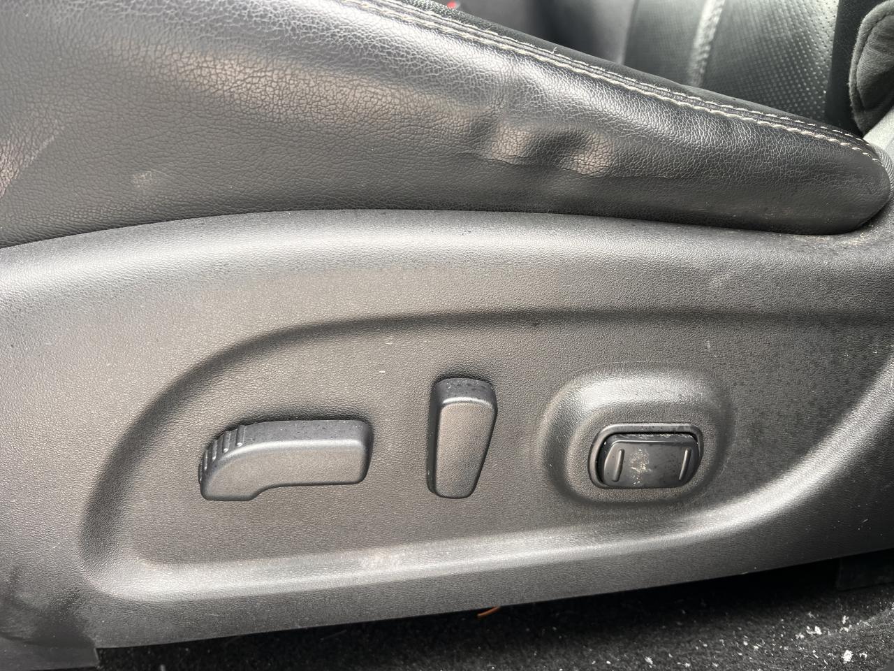 2015 Nissan Pathfinder PLATIUNUM 4WD FULLY LOADED Photo