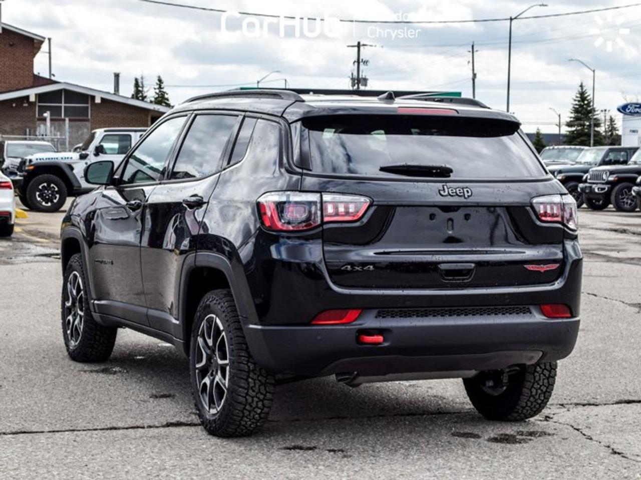 2026 Jeep Compass Trailhawk 4X4 Blind Spot Start 10.1"Display Heated front Seats alloy Photo