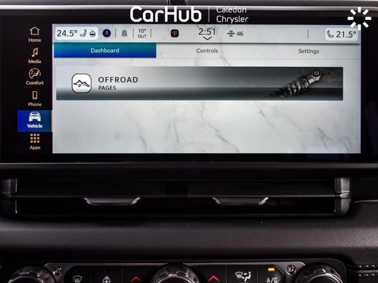 2026 Jeep Wrangler Sahara 4 1941 Door Sky Roof Safety Grp 12.3"Display Photo