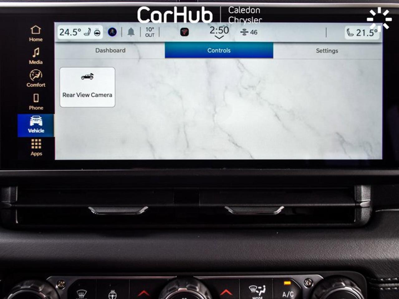 2026 Jeep Wrangler Sahara 4 1941 Door Sky Roof Safety Grp 12.3"Display Photo