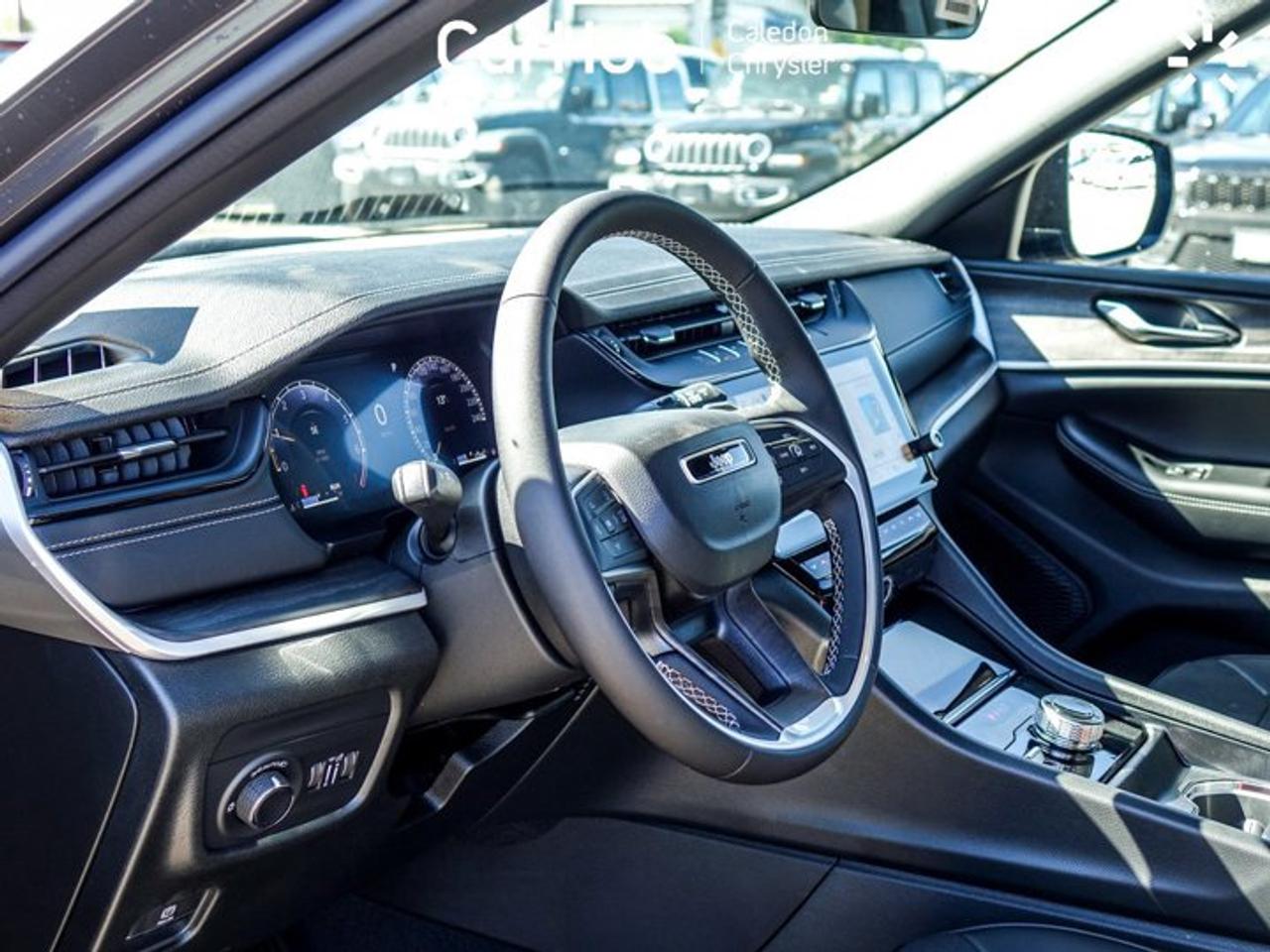 2026 Jeep Grand Cherokee L Altitude 4x4 7 Seater 12.3"Display Lane Assist Blind Spot 20"Black Alloy Photo