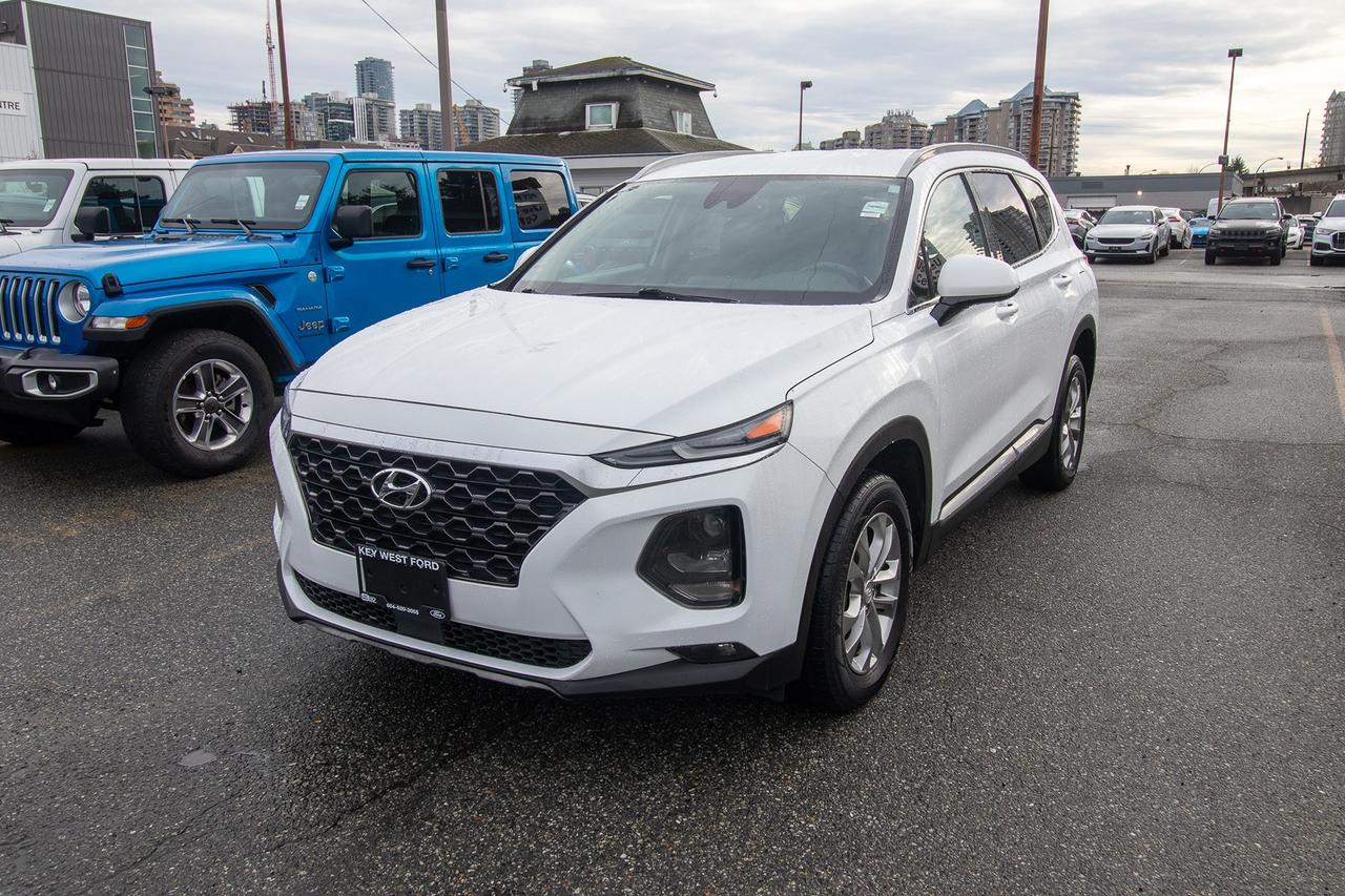 2019 Hyundai Santa Fe ESSENTIAL Photo2