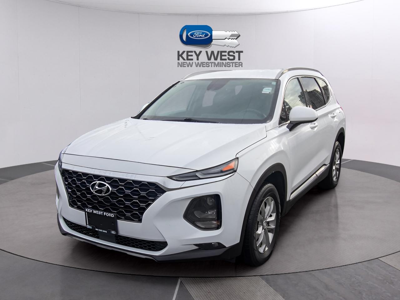 2019 Hyundai Santa Fe ESSENTIAL Photo1