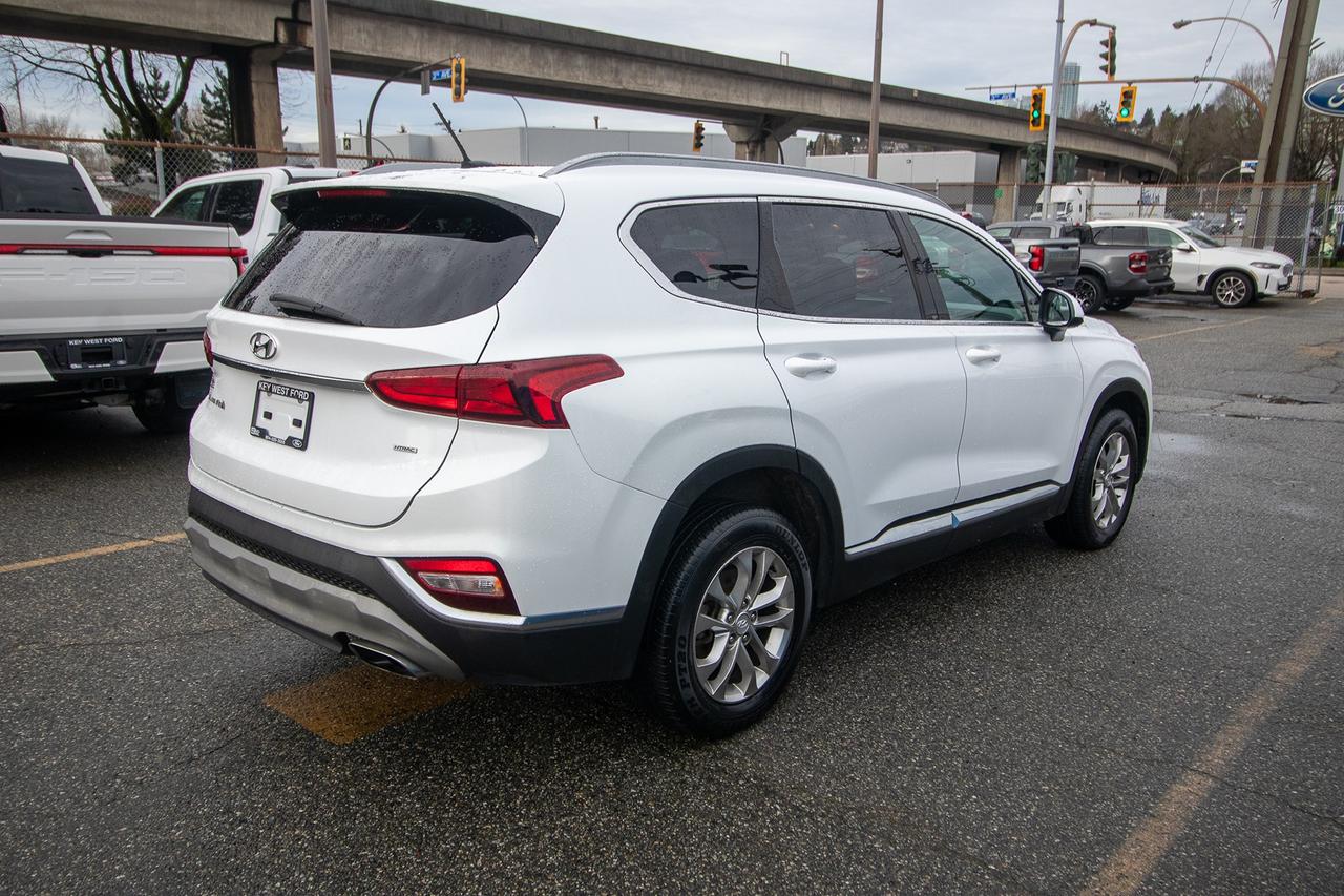 2019 Hyundai Santa Fe ESSENTIAL Photo4