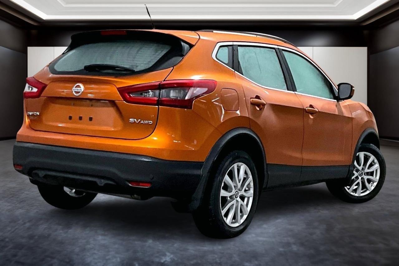 2021 Nissan Qashqai SV Photo2