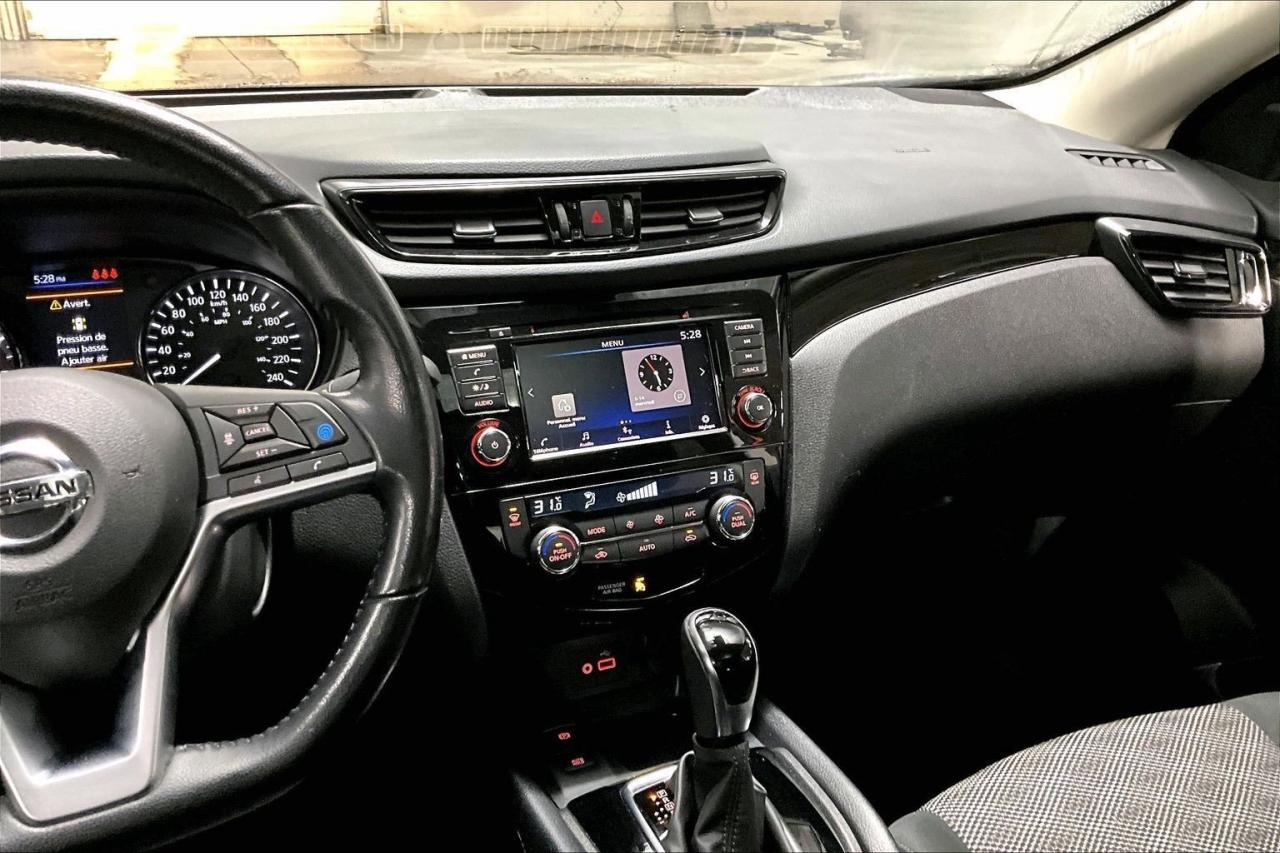 2021 Nissan Qashqai SV Photo