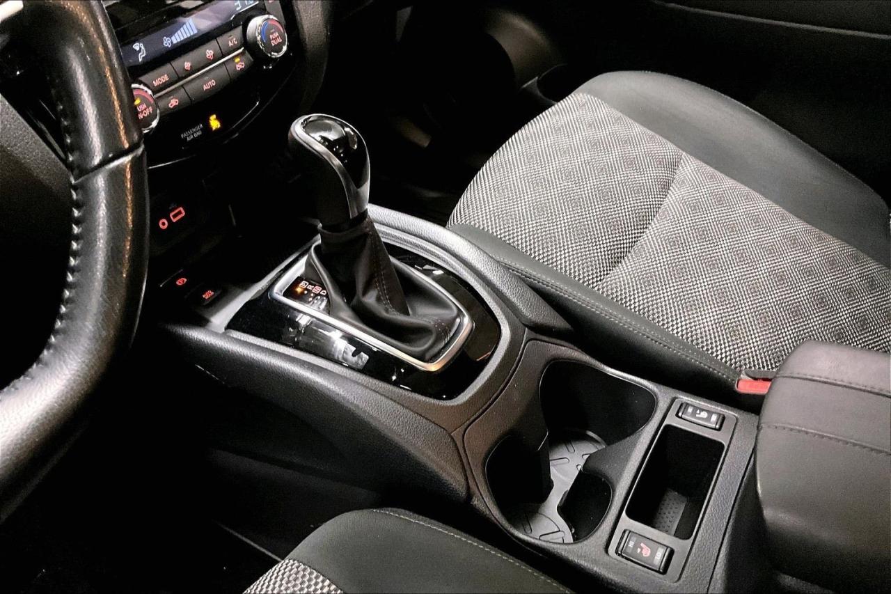 2021 Nissan Qashqai SV Photo