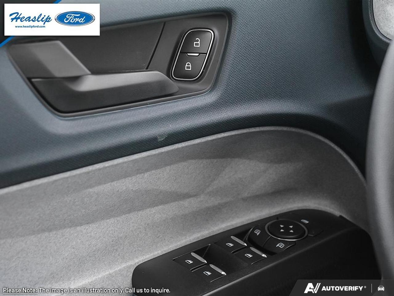 2026 Ford Maverick XLT Photo