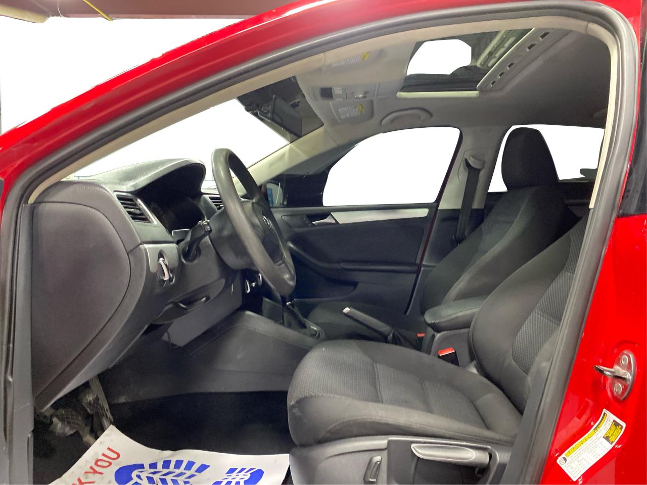 2014 Volkswagen Jetta Comfortline Manual Transmission- Clean Carfax Photo