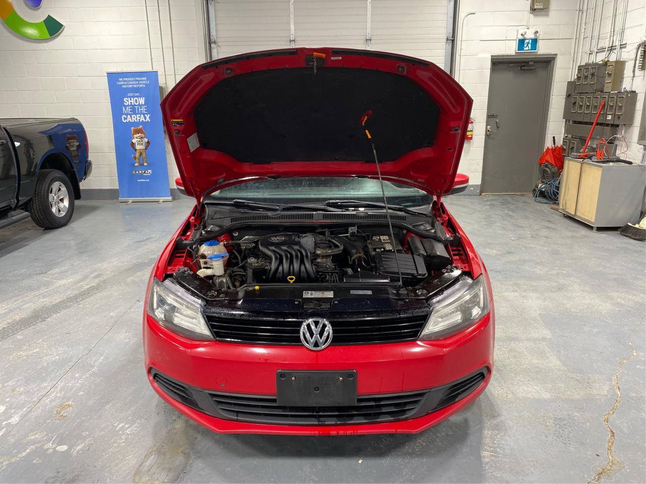 2014 Volkswagen Jetta Comfortline Manual Transmission- Clean Carfax Photo